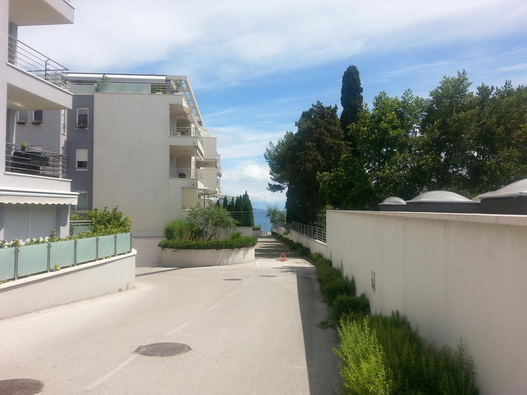 Near Beach Apartment Reno With Private Parking Split Extérieur photo