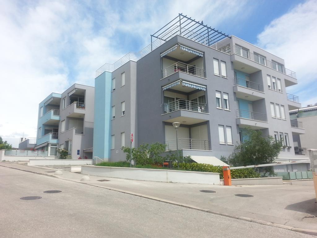Near Beach Apartment Reno With Private Parking Split Extérieur photo